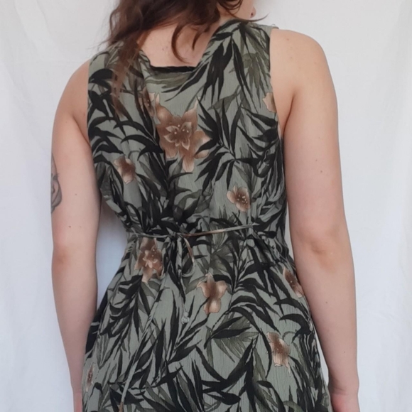 Floral Dress - Picture 4 of 4